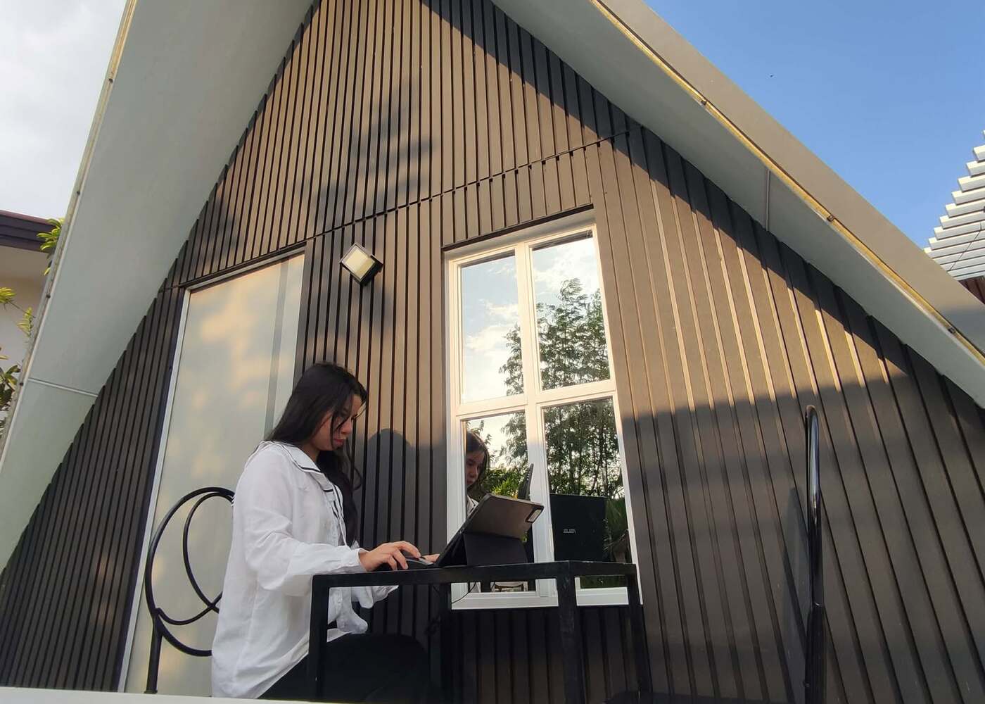 Rochelle Navarro working remotely on location research